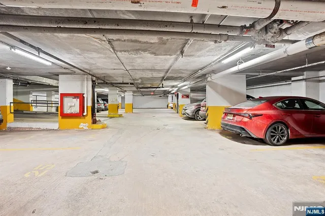 $300,000 | 277 Prospect Avenue, Unit 18B, Hackensack, NJ 07601