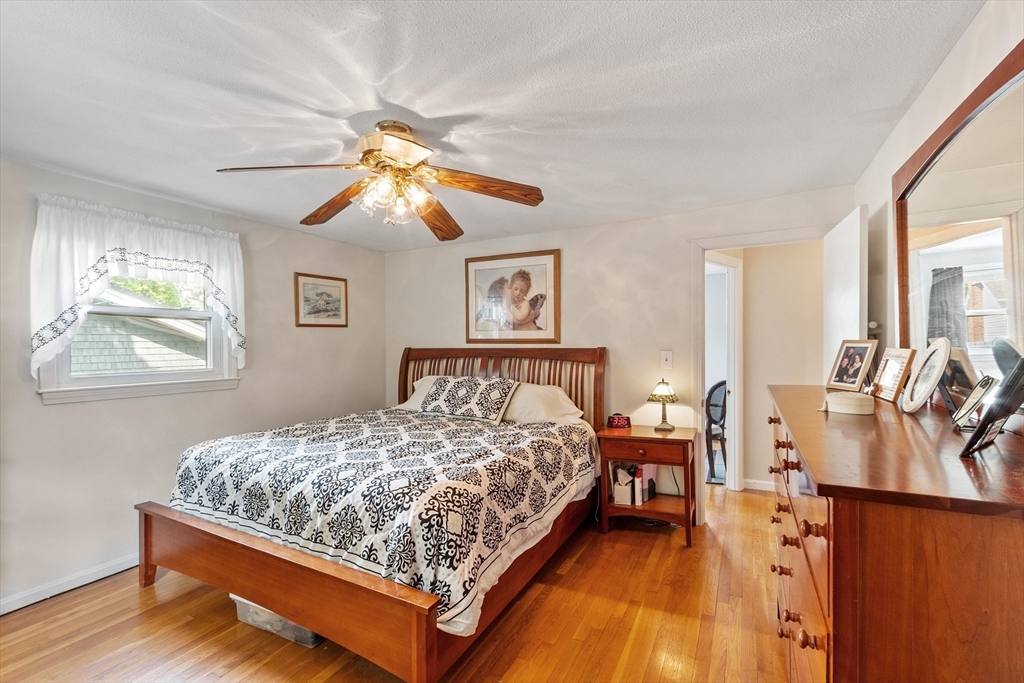 41 Ord Street Salem, MA 01970 - Photo 19 of 34