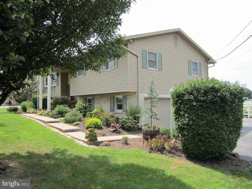 11 Buch Mill Road Lititz, PA 17543 - Photo 15 of 21