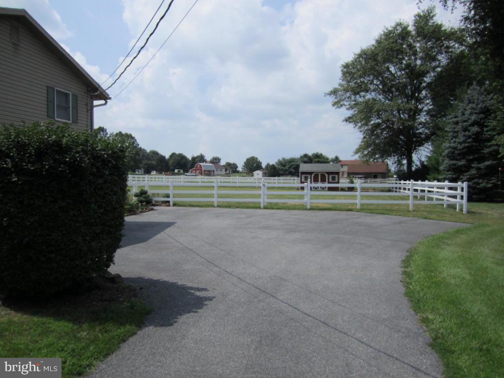 11 Buch Mill Road Lititz, PA 17543 - Photo 16 of 21