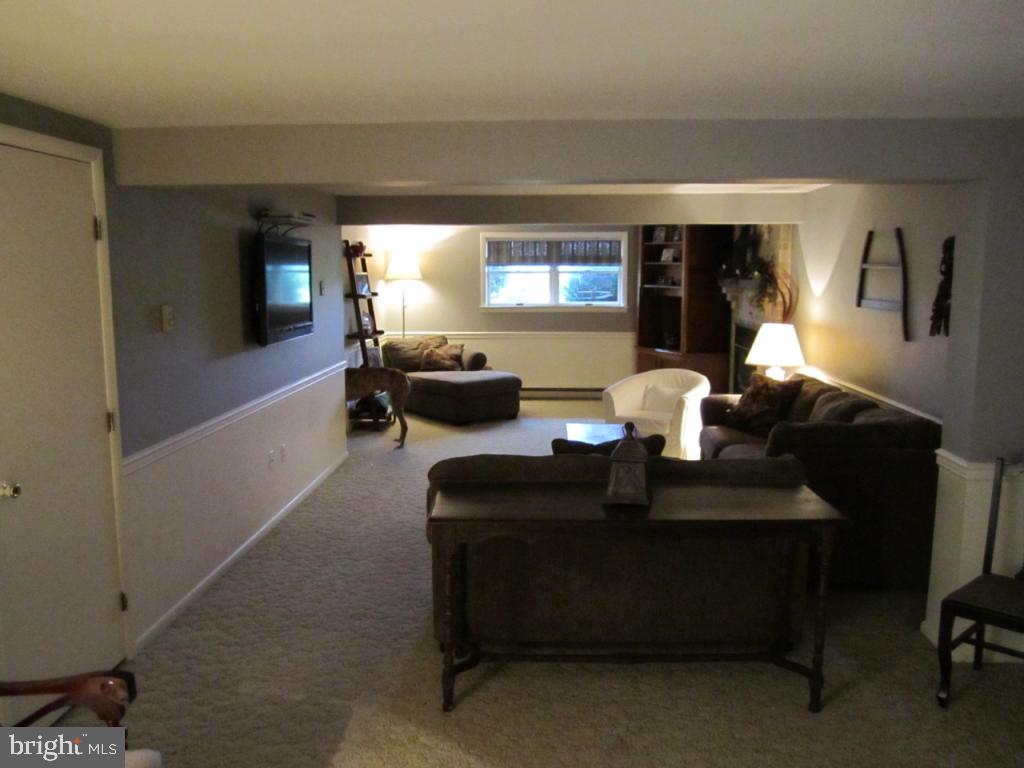 11 Buch Mill Road Lititz, PA 17543 - Photo 4 of 21