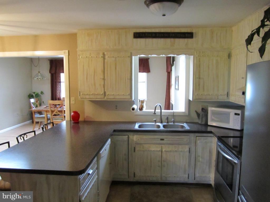 11 Buch Mill Road Lititz, PA 17543 - Photo 10 of 21