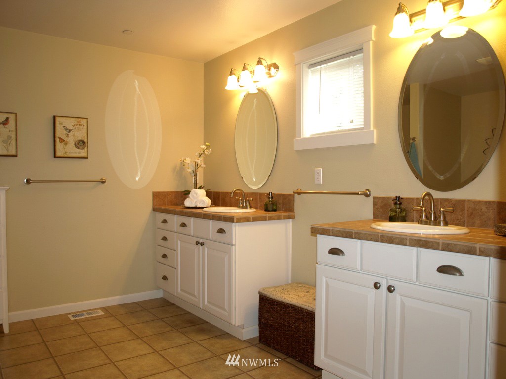 3113 Walker Road DuPont, WA 98327 - Photo 14 of 25
