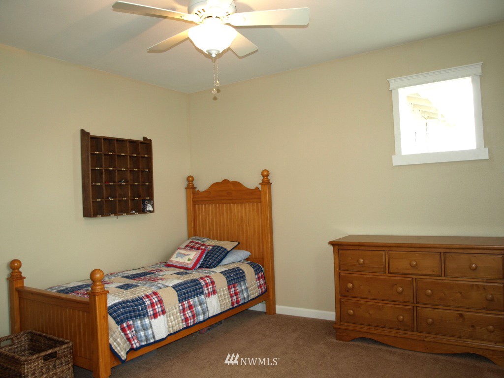 3113 Walker Road DuPont, WA 98327 - Photo 17 of 25
