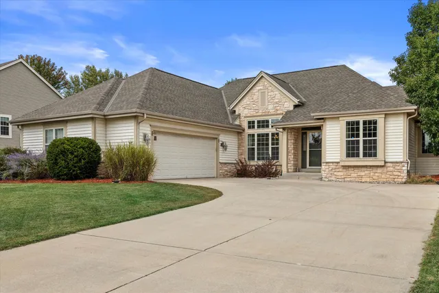 $545,000 | 614 Stoecker Farm Avenue, Mukwonago, WI 53149