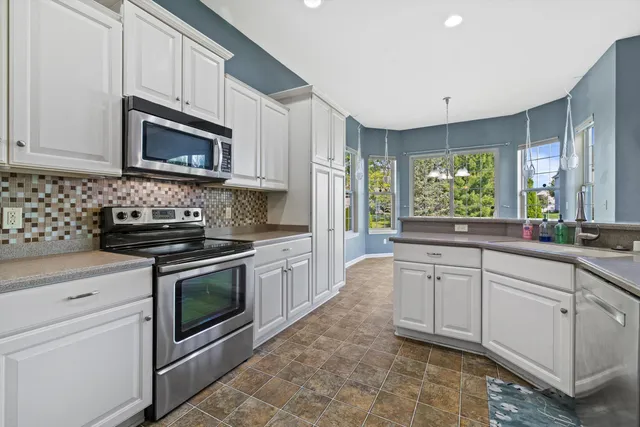 $545,000 | 614 Stoecker Farm Avenue, Mukwonago, WI 53149