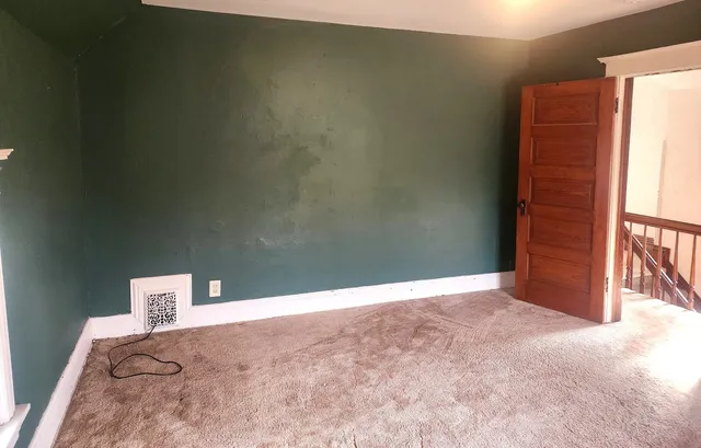 $2,200 | 17 McHenry Avenue, Crystal Lake, IL 60014