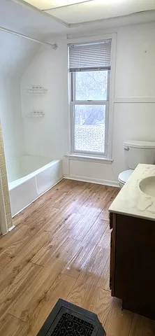 $2,200 | 17 McHenry Avenue, Crystal Lake, IL 60014