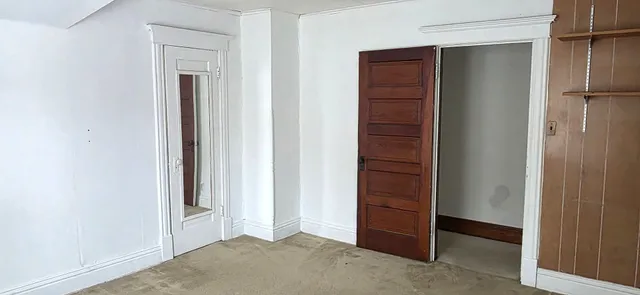 $2,200 | 17 McHenry Avenue, Crystal Lake, IL 60014