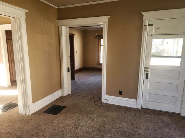 $2,200 | 17 McHenry Avenue, Crystal Lake, IL 60014