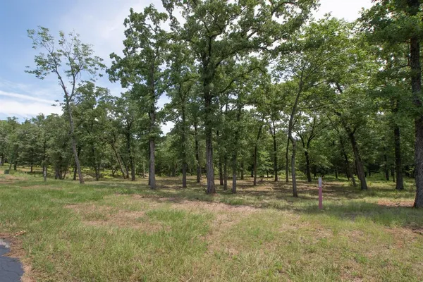 $155,000 | 7002 Lakeshore Way, Malakoff, TX 75148