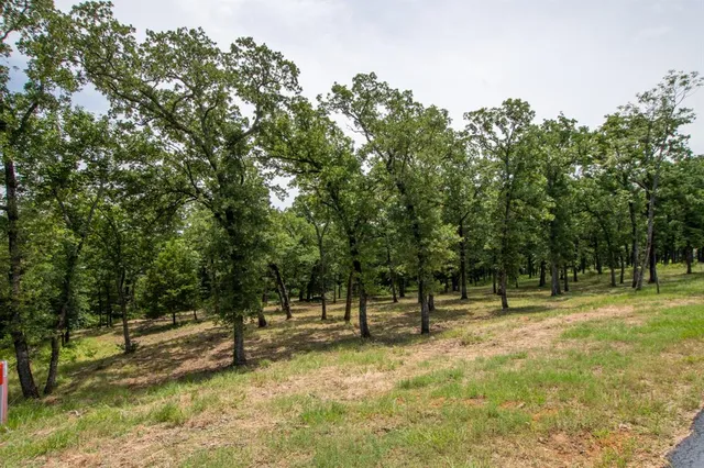 $155,000 | 7002 Lakeshore Way, Malakoff, TX 75148