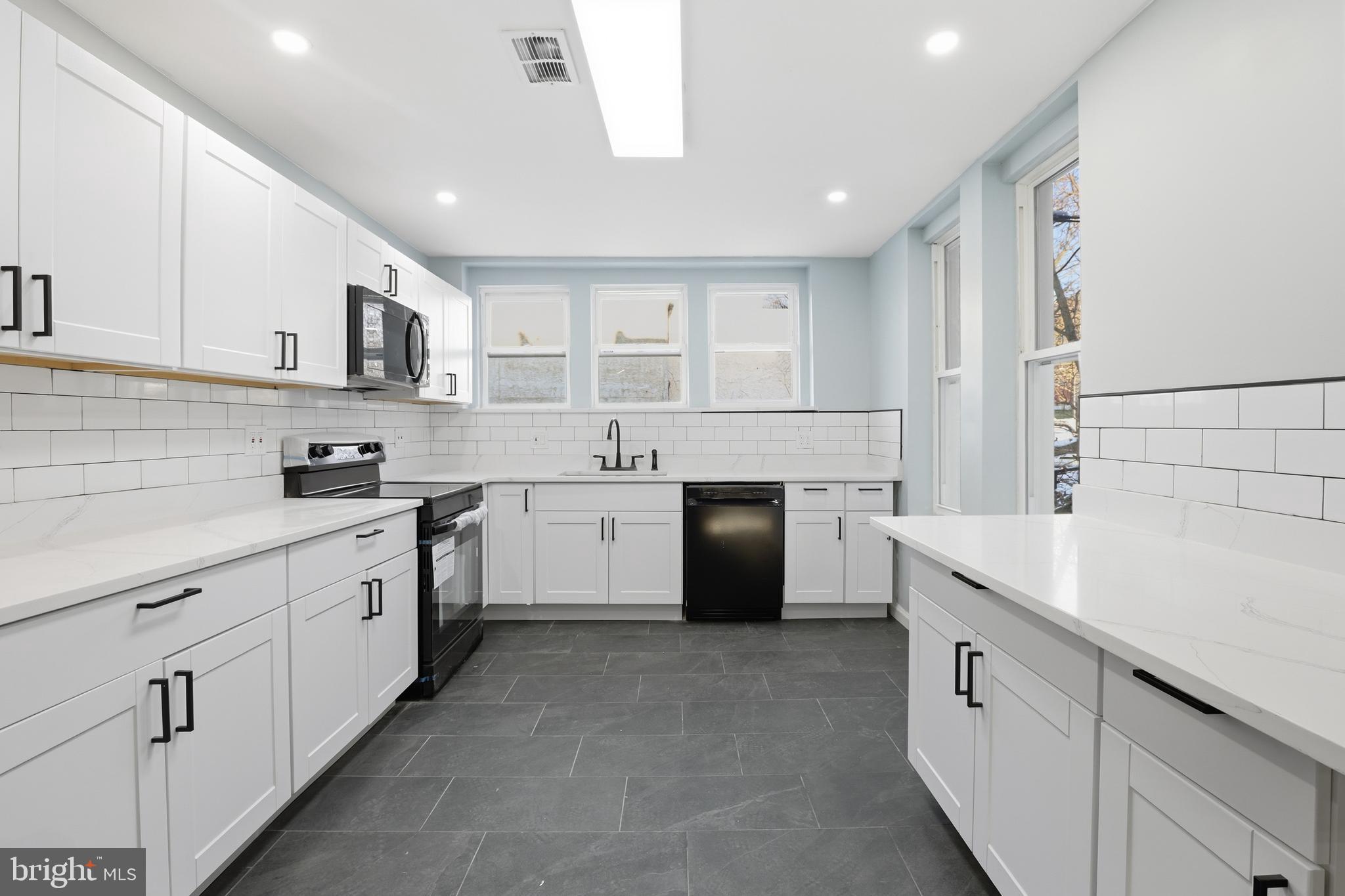 1633 South 59th Street Philadelphia, PA 19143 - Photo 8 of 30