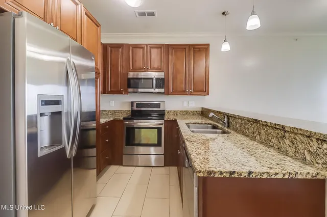 $237,000 | 630 Bay Cove Drive, Unit 204, Biloxi, MS 39532