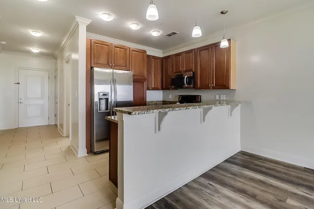 $237,000 | 630 Bay Cove Drive, Unit 204, Biloxi, MS 39532