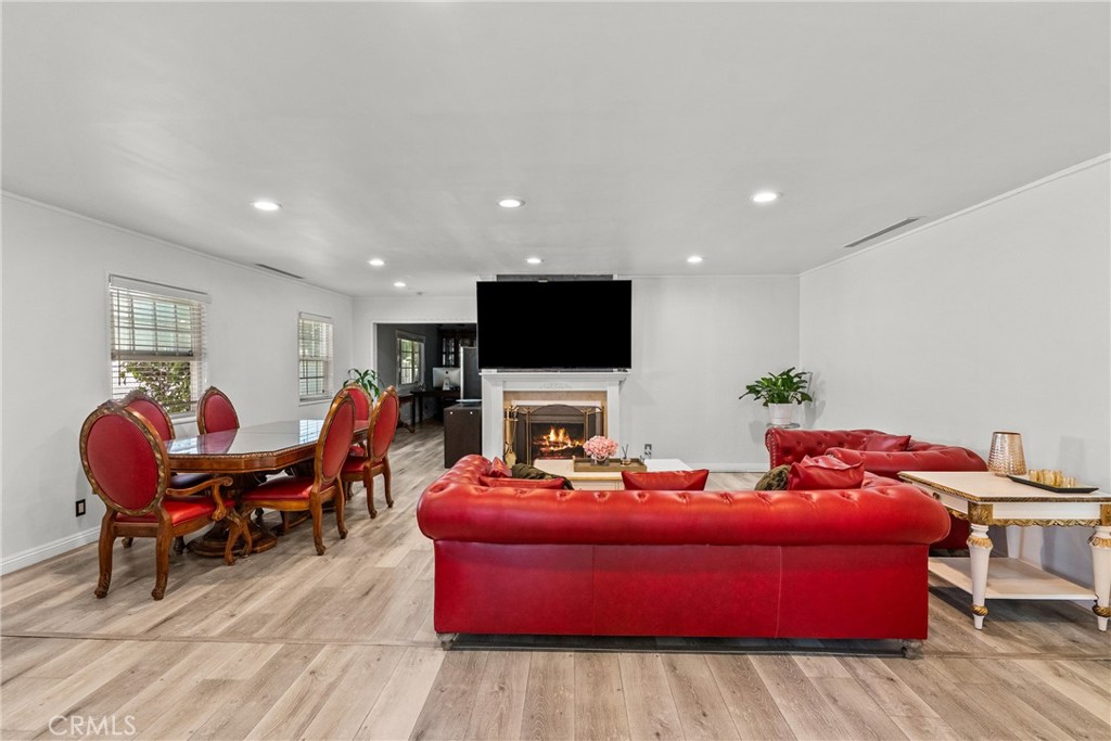 11648 Rives Avenue Downey, CA 90241 - Photo 18 of 58