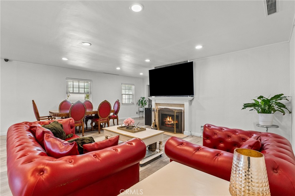 11648 Rives Avenue Downey, CA 90241 - Photo 19 of 58