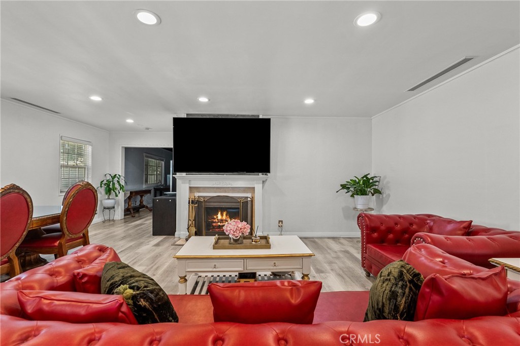 11648 Rives Avenue Downey, CA 90241 - Photo 20 of 58