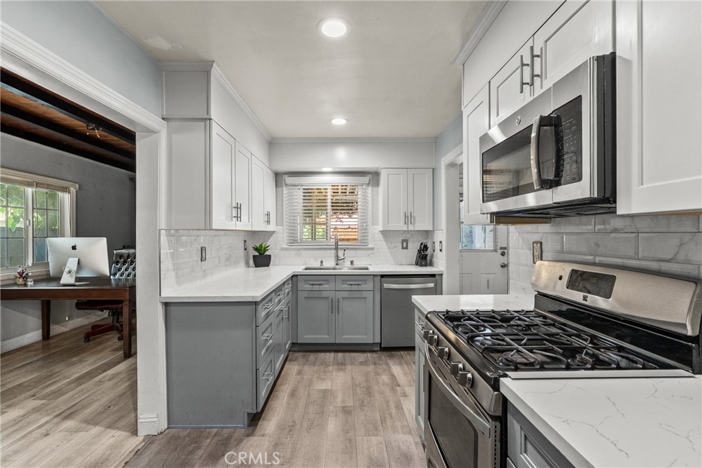 11648 Rives Avenue Downey, CA 90241 - Photo 30 of 58