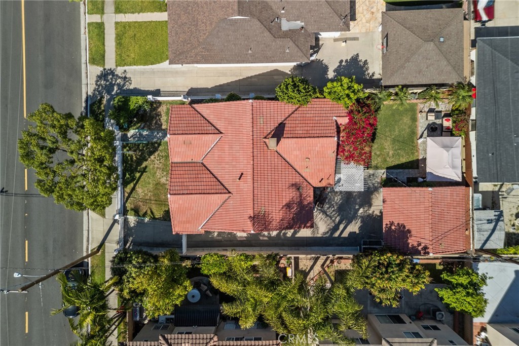 11648 Rives Avenue Downey, CA 90241 - Photo 4 of 58