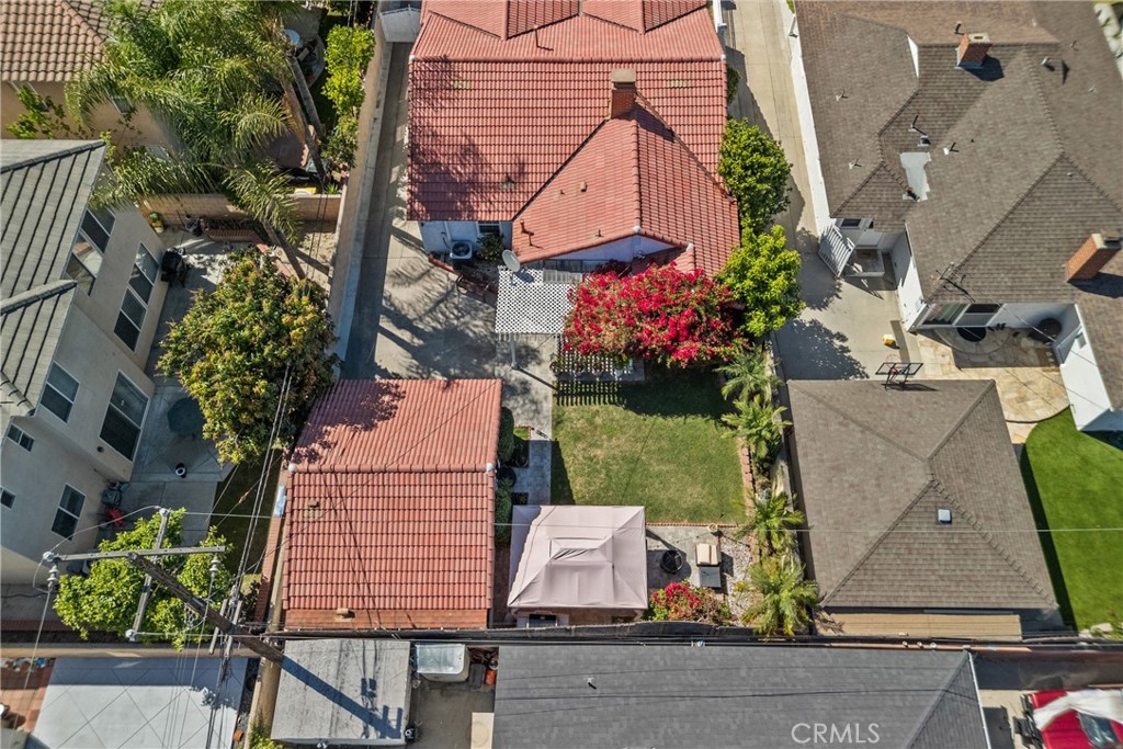 11648 Rives Avenue Downey, CA 90241 - Photo 5 of 58