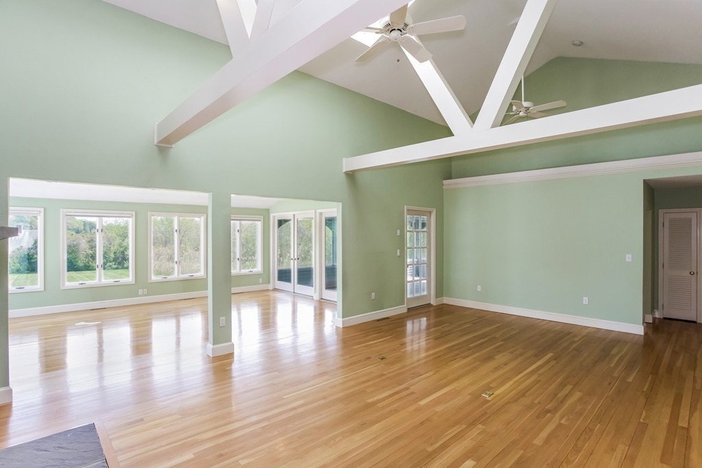 167 Bay Road Duxbury, MA 02332 - Photo 10 of 30 Gallery Image 10