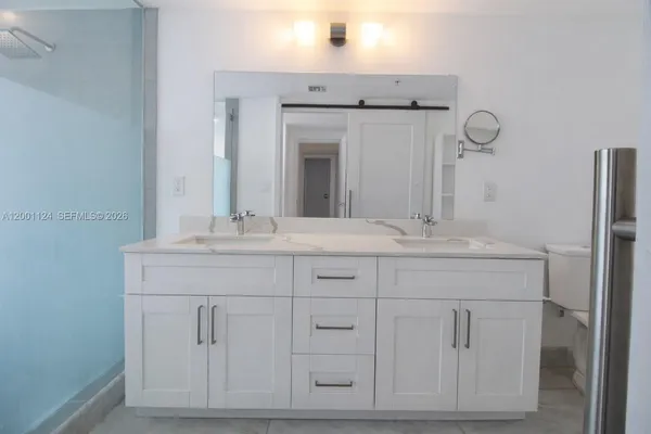 $4,500 | 92 Southwest 3rd Street, Unit 4310, Miami, FL 33130