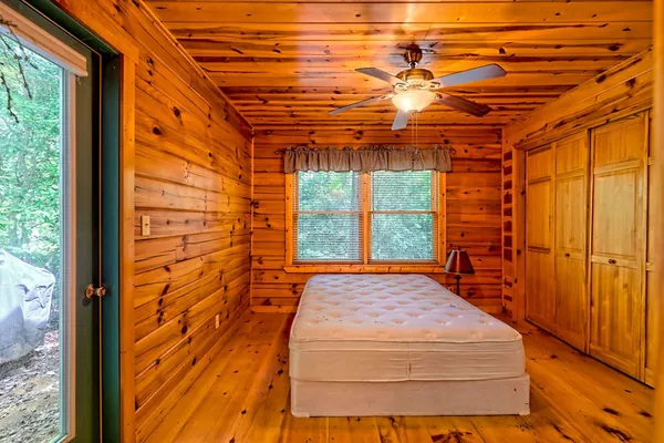 $274,900 | 105 Cozy Pne Lane, Murphy, NC 28906