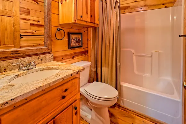 $274,900 | 105 Cozy Pne Lane, Murphy, NC 28906