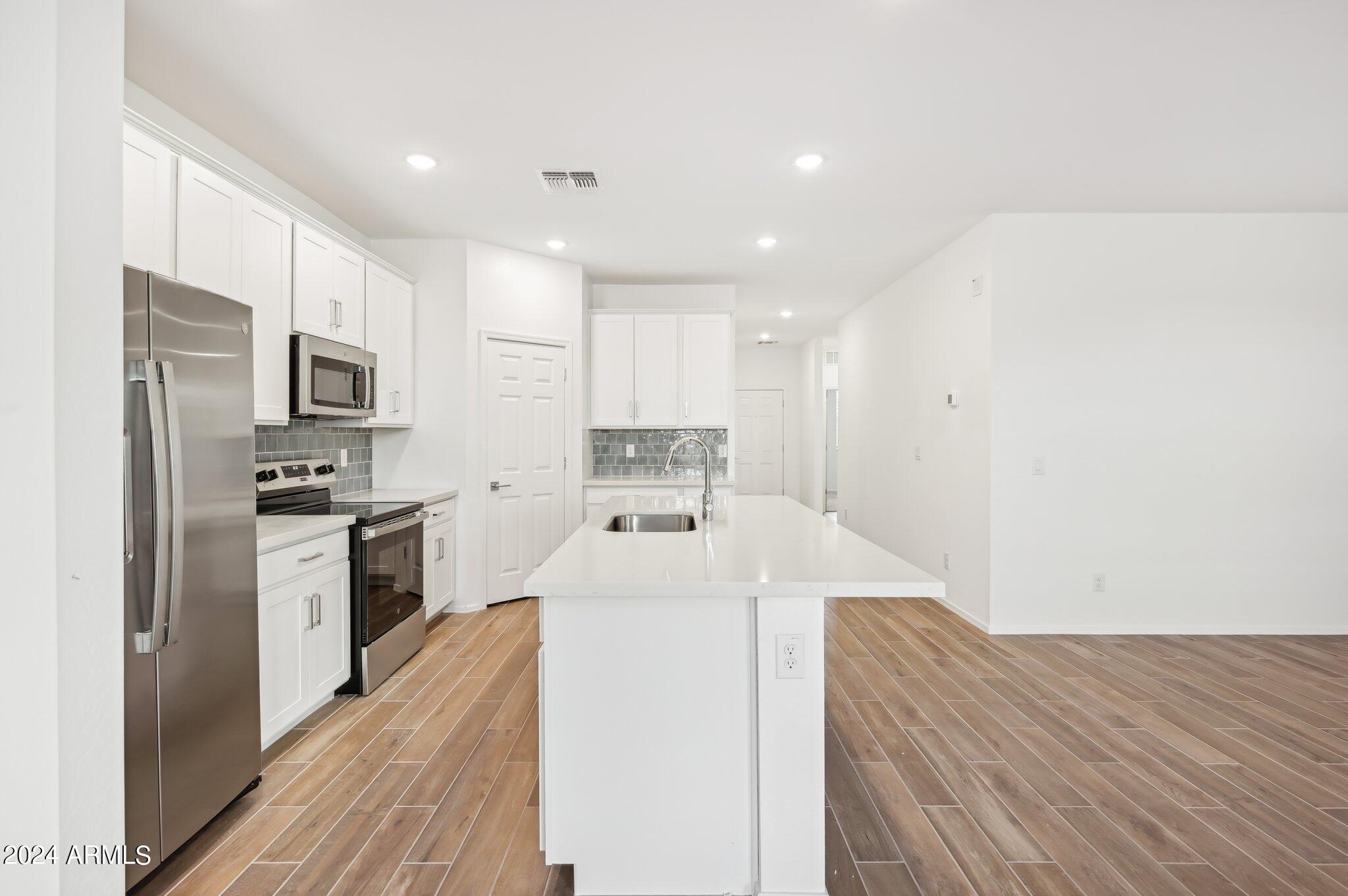 24082 West Pecan Road Buckeye, AZ 85326 - Photo 10 of 40 W Pecan Rd-009