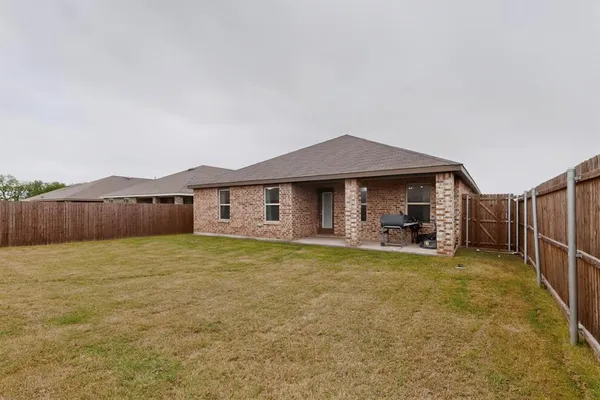 $296,900 | 2945 Roper Street, Royse City, TX 75189