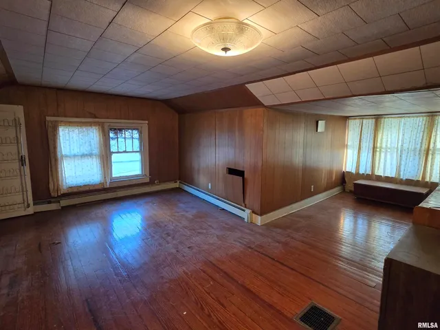 $45,000 | 500 West Sloan Street, Harrisburg, IL 62946