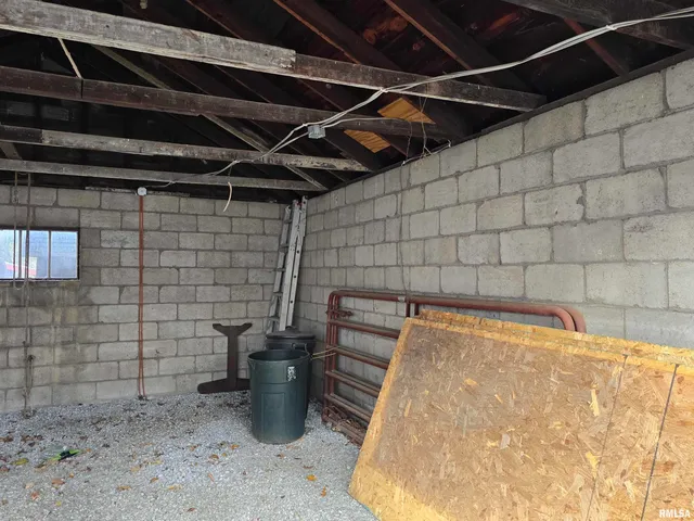 $45,000 | 500 West Sloan Street, Harrisburg, IL 62946