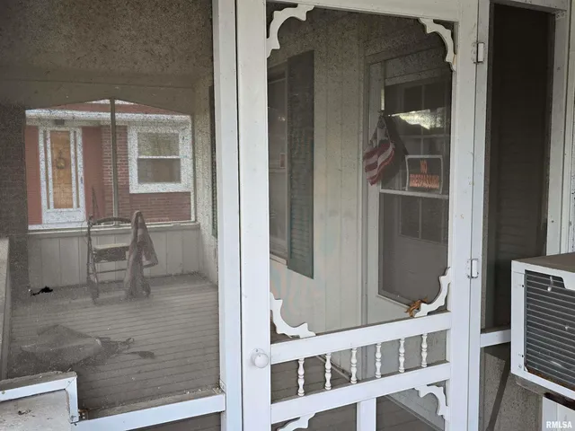 $45,000 | 500 West Sloan Street, Harrisburg, IL 62946