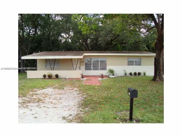 $1,200 | 3001 Southwest 64th Avenue, Unit B, Miramar, FL 33023