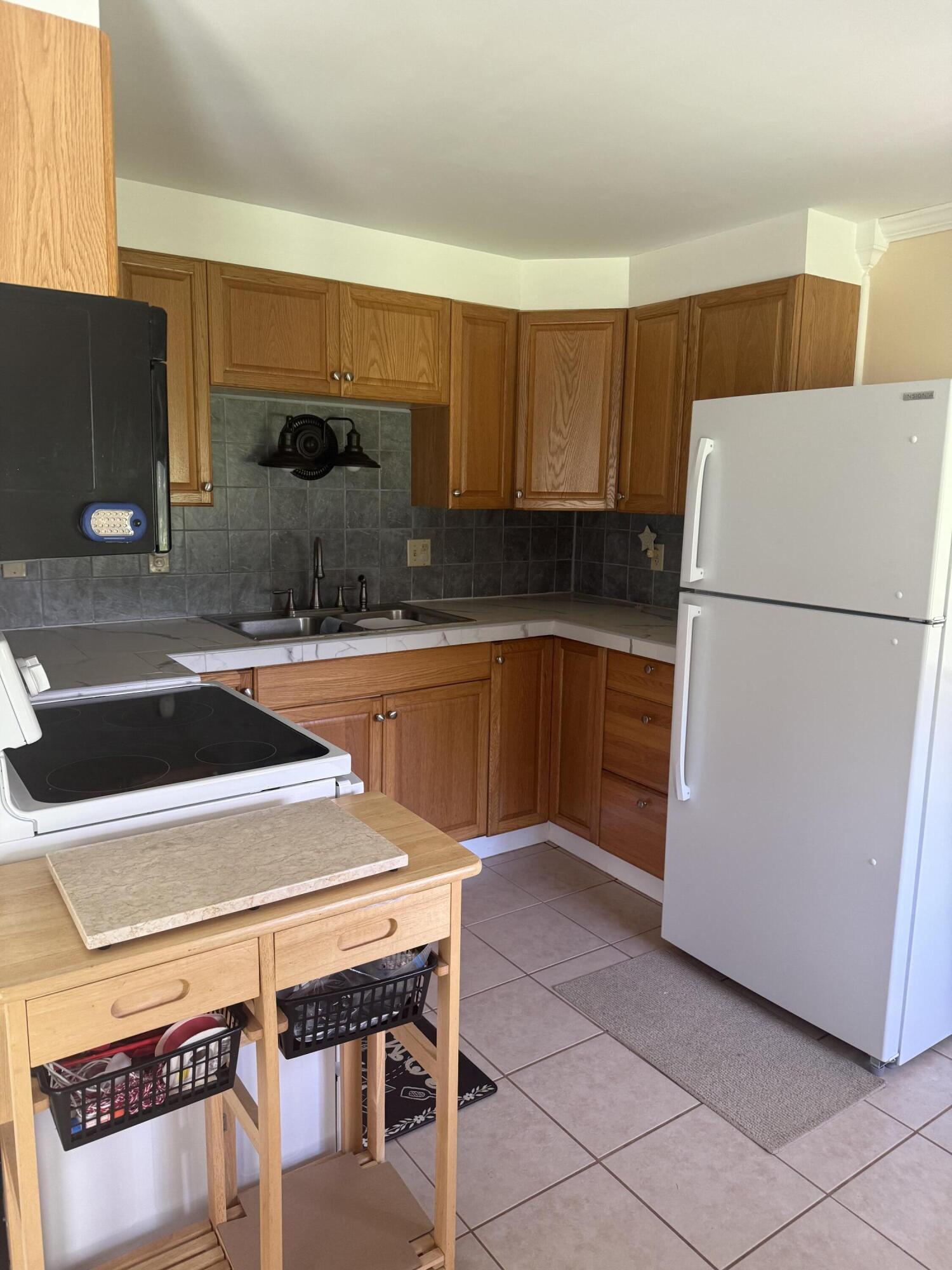 161 Bond Road Corinna, ME 04928 - Photo 15 of 39 IMG_7641