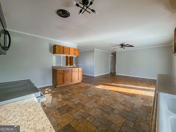 a view of a storage & utility room