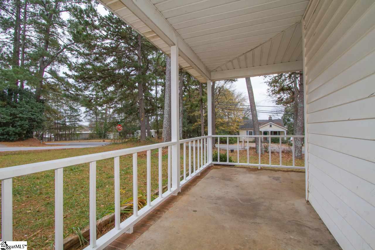 4310 Old Mill Road Anderson, SC 29621 - Photo 2 of 34 Gallery Image 2