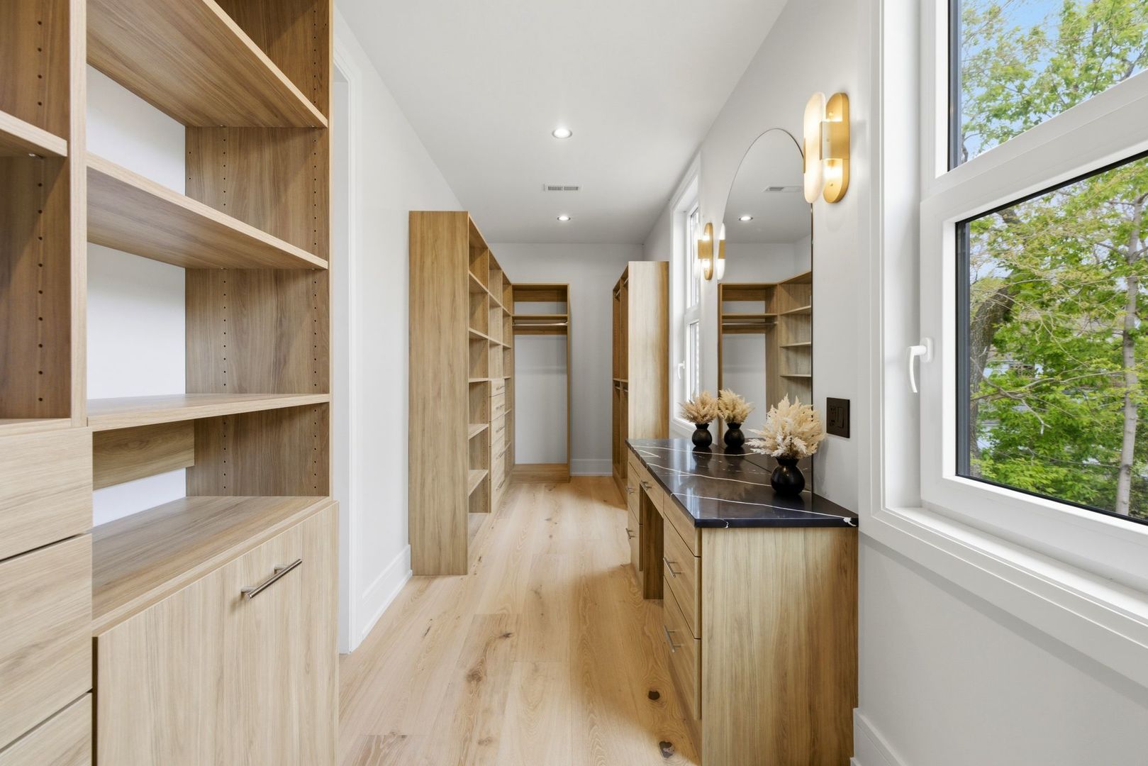 5725 North Ridge Avenue Chicago, IL 60660 - Photo 26 of 60 Gallery Image 26