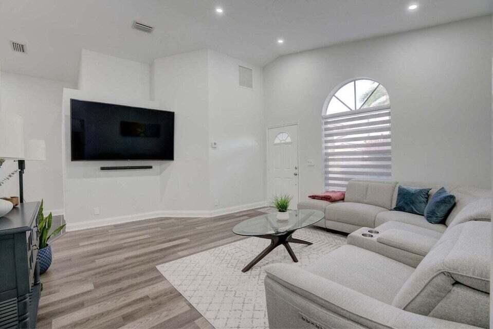 6178 Garrett Street Jupiter, FL 33458 - Photo 4 of 18 front door living