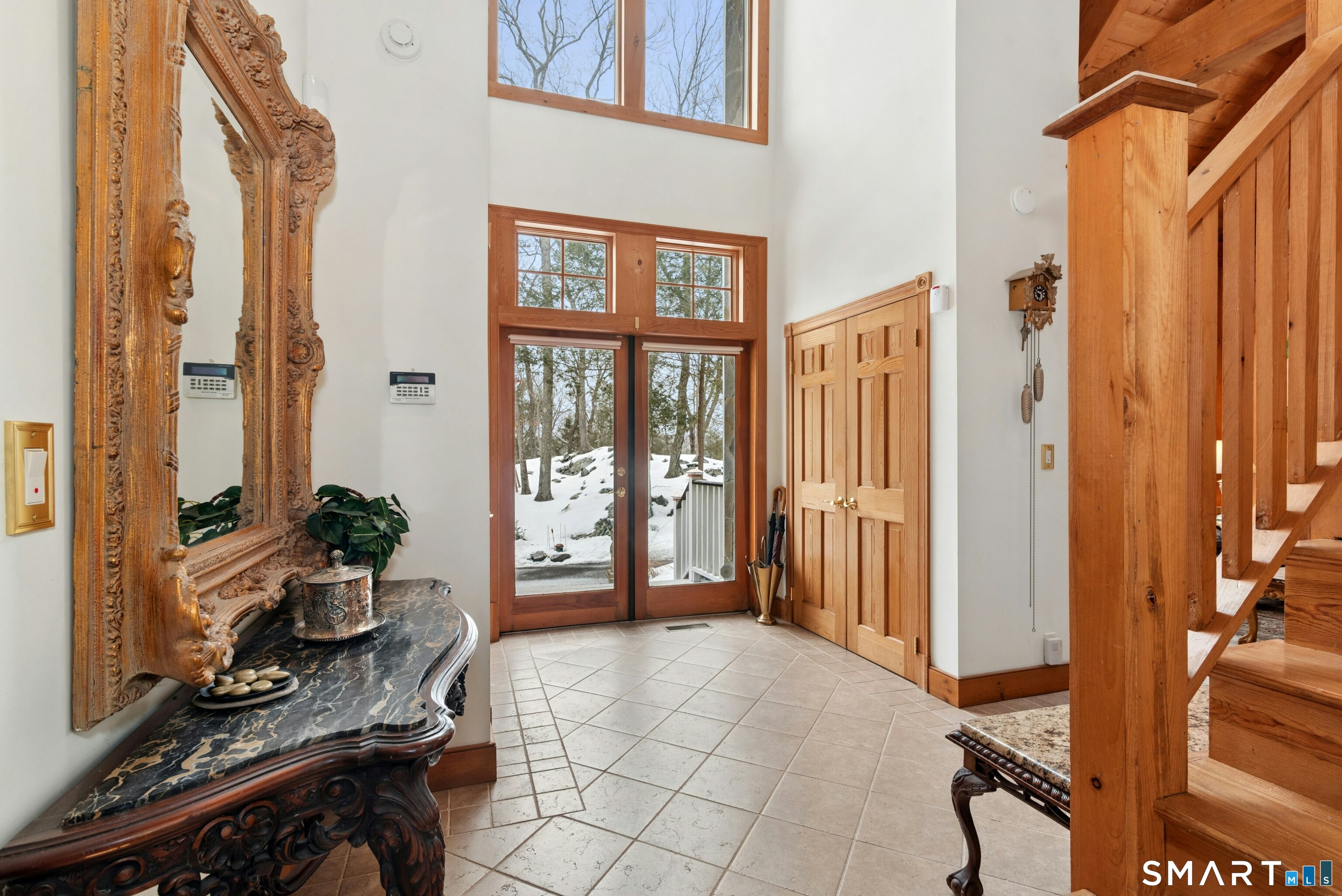 9 A Obtuse Rocks Road Brookfield, CT 06804 - Photo 5 of 35 Double Height Entry