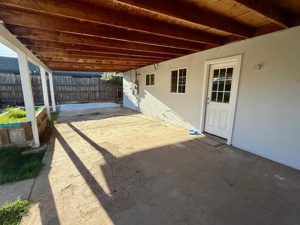 $315,000 | 1272 Bullard Avenue, Clovis, CA 93612