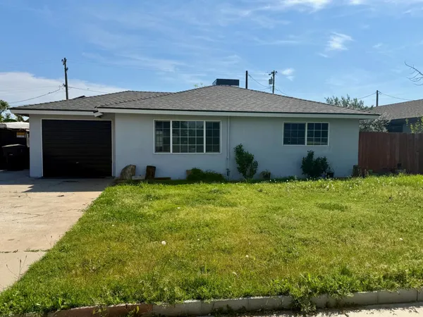 $315,000 | 1272 Bullard Avenue, Clovis, CA 93612