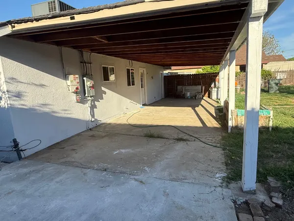 $315,000 | 1272 Bullard Avenue, Clovis, CA 93612