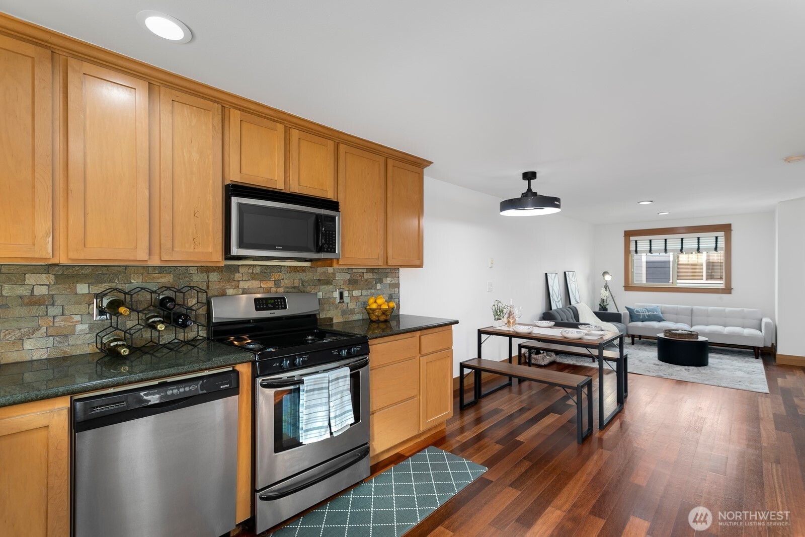 4839 Delridge Way Southwest, Unit B Seattle, WA 98106 - Photo 11 of 31 Gallery Image 11