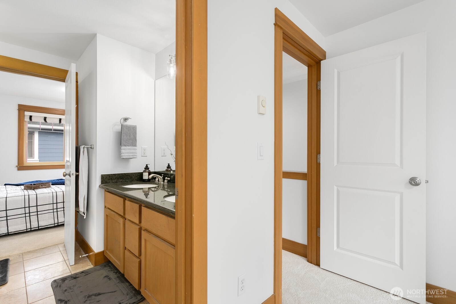4839 Delridge Way Southwest, Unit B Seattle, WA 98106 - Photo 20 of 31 Gallery Image 20
