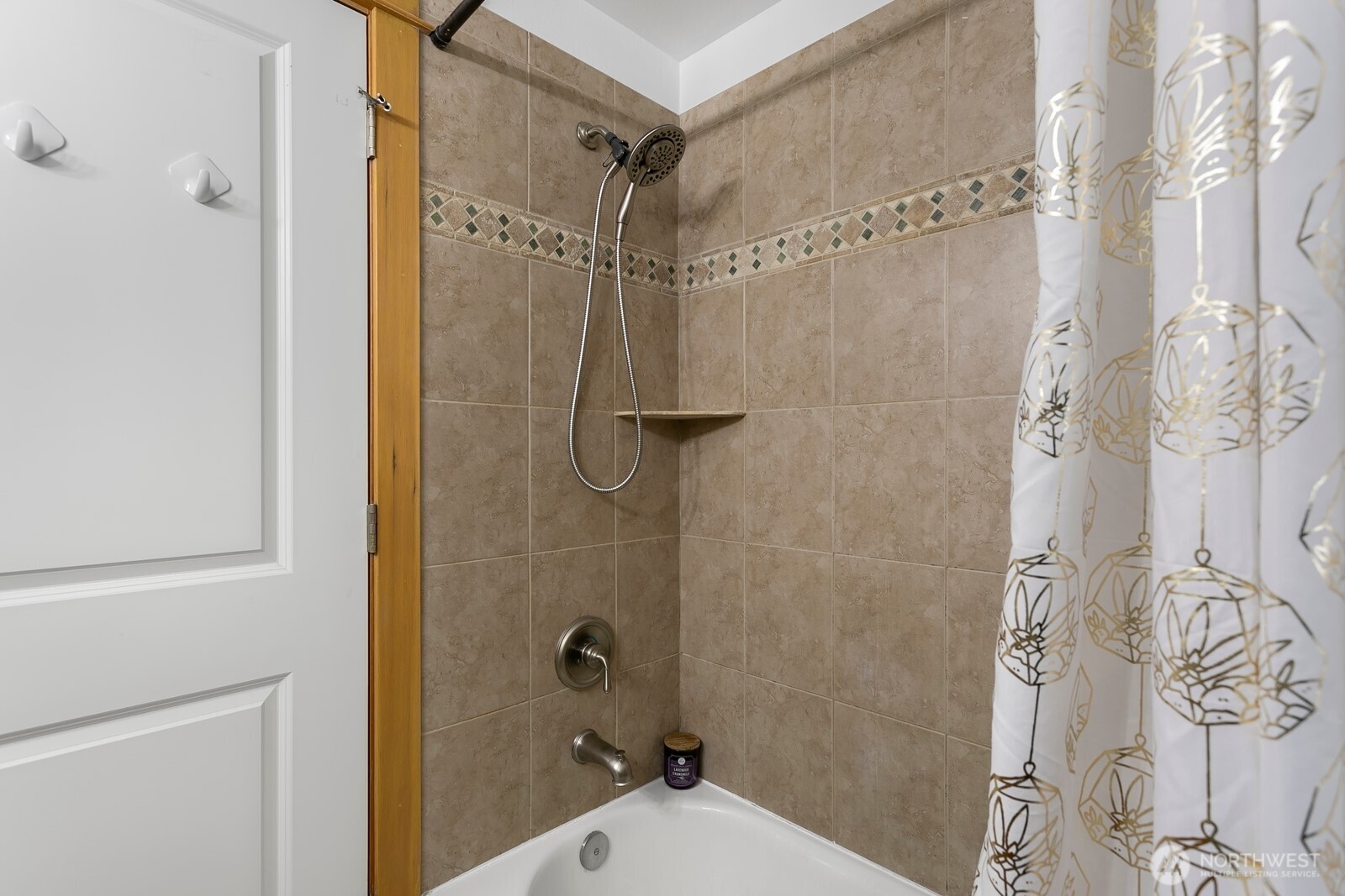 4839 Delridge Way Southwest, Unit B Seattle, WA 98106 - Photo 22 of 31 Gallery Image 22