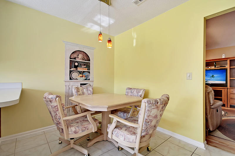153 Iron Road Summerville, SC 29486 - Photo 8 of 28 Eat-in kitchen