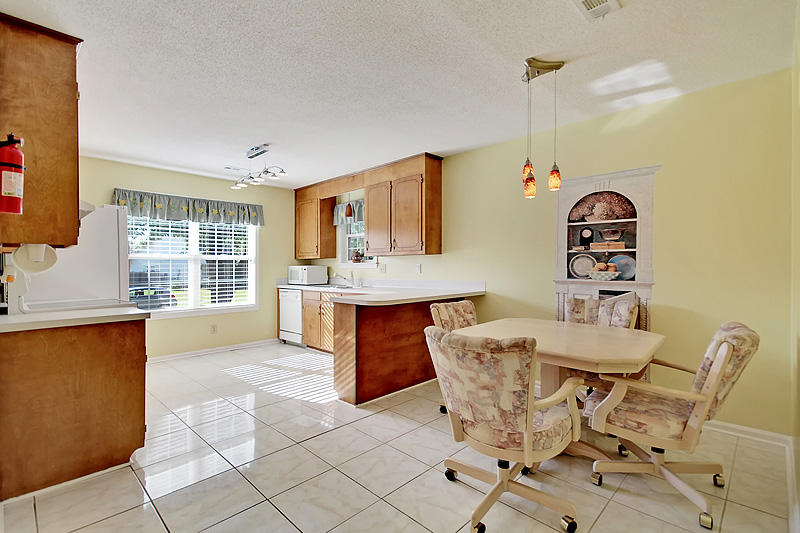 153 Iron Road Summerville, SC 29486 - Photo 9 of 28 Spacious eat-in kitchen