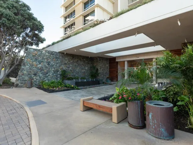 $1,249,000 | 1720 Avenida Del Mundo, Unit 1601, Coronado, CA 92118
